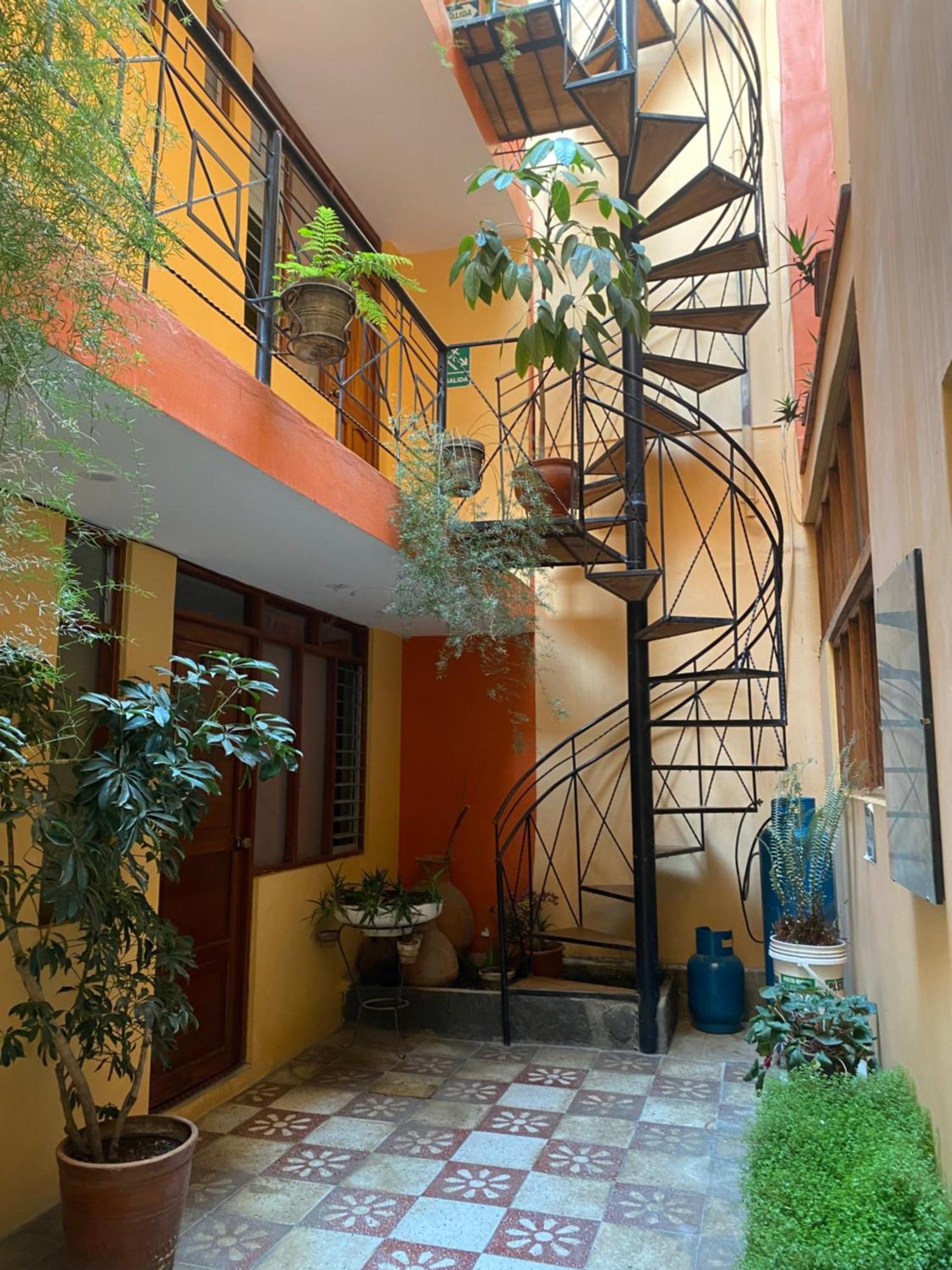 La Casa De Zarela Hotel Huaraz  Exterior photo